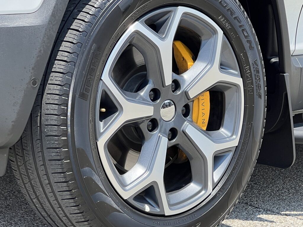 2023 Rivian R1S Adventure Indianapolis IN