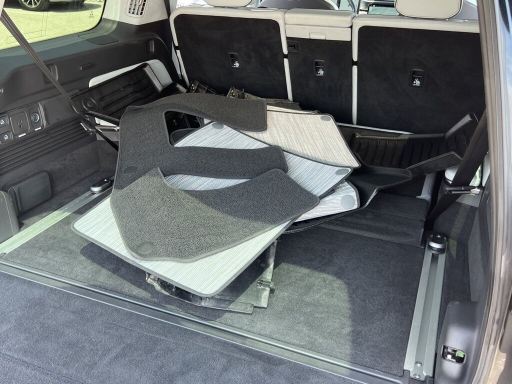 2023 Rivian R1S Adventure Indianapolis IN