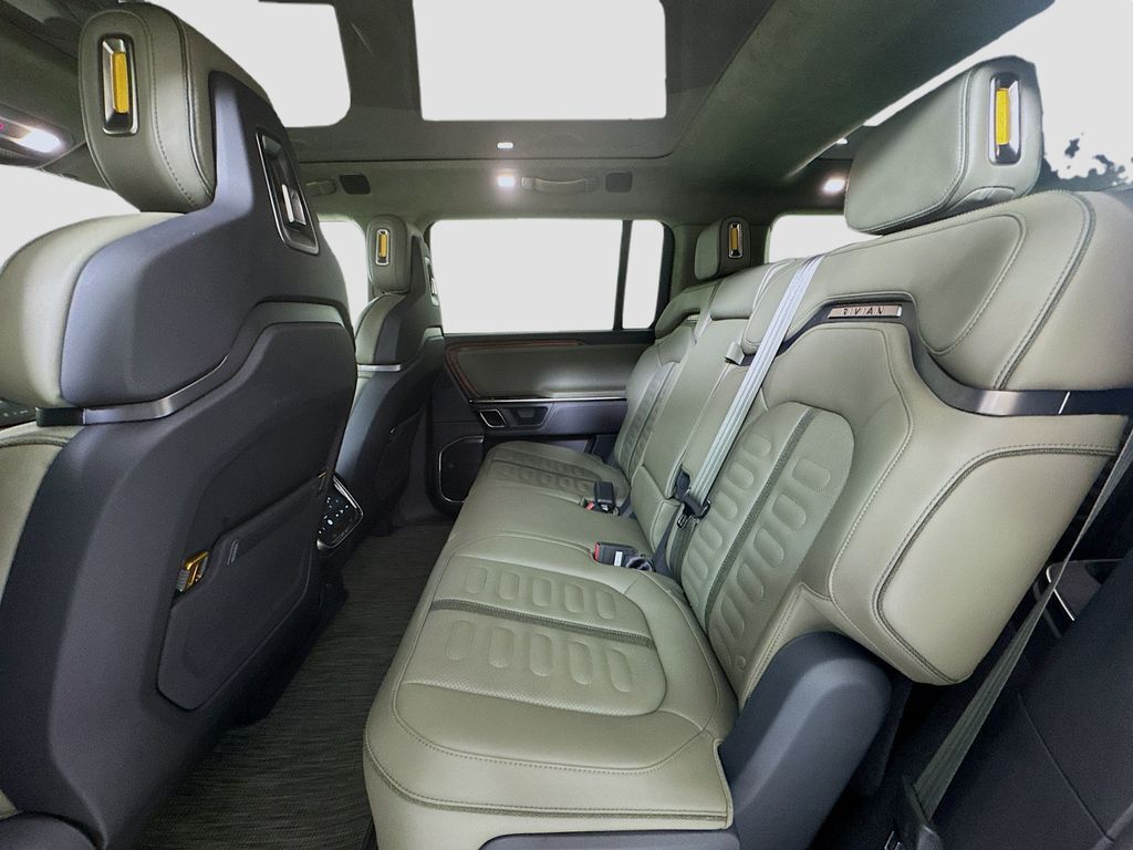 2023 Rivian R1S Adventure Kennewick WA
