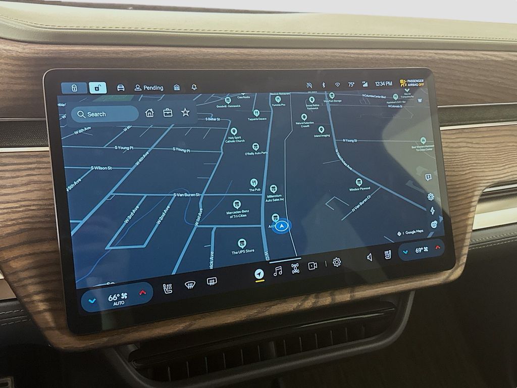 2023 Rivian R1S Adventure Kennewick WA
