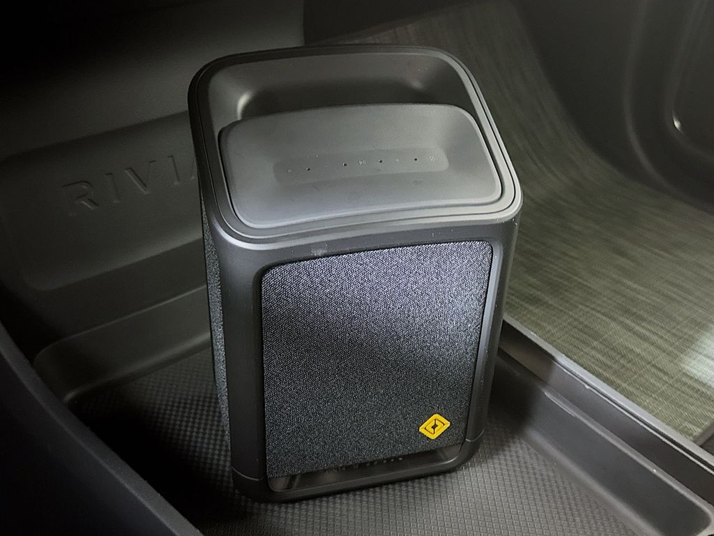 2023 Rivian R1S Adventure Kennewick WA