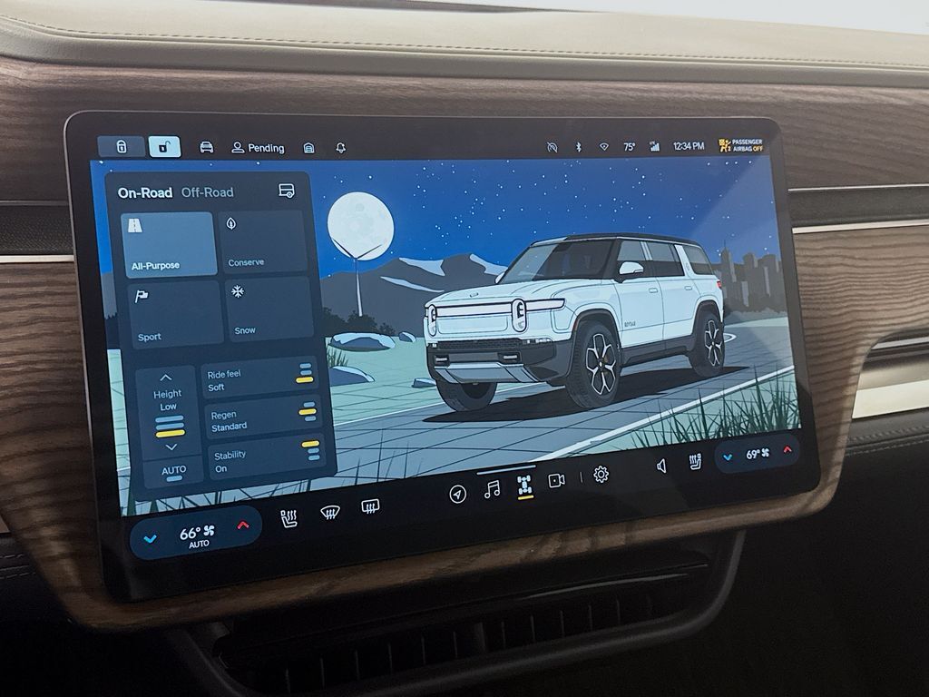 2023 Rivian R1S Adventure Kennewick WA