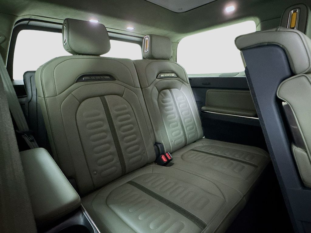 2023 Rivian R1S Adventure Kennewick WA