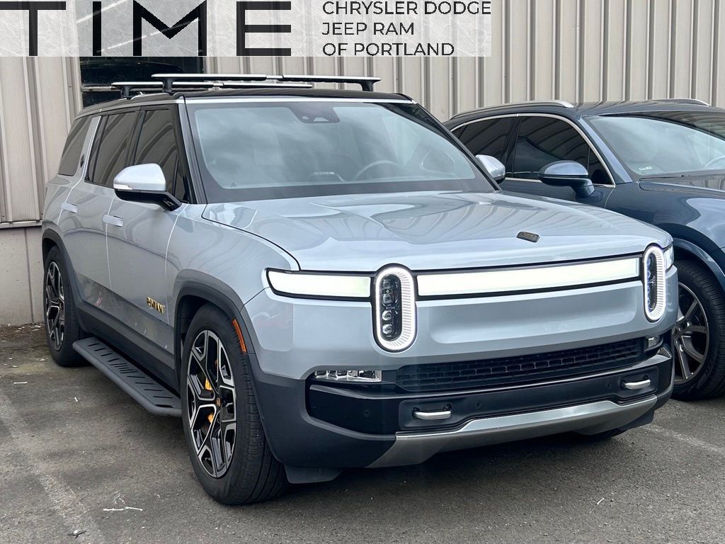 2023 Rivian R1S Adventure