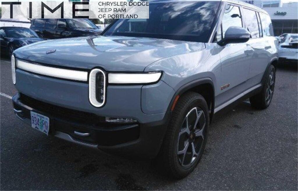 2023 Rivian R1S Adventure