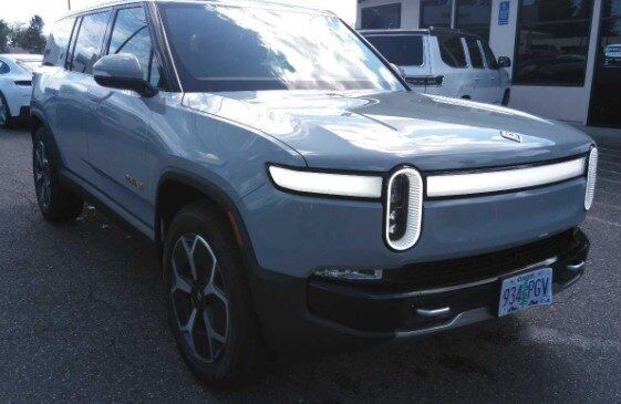 2023 Rivian R1S Adventure Portland OR