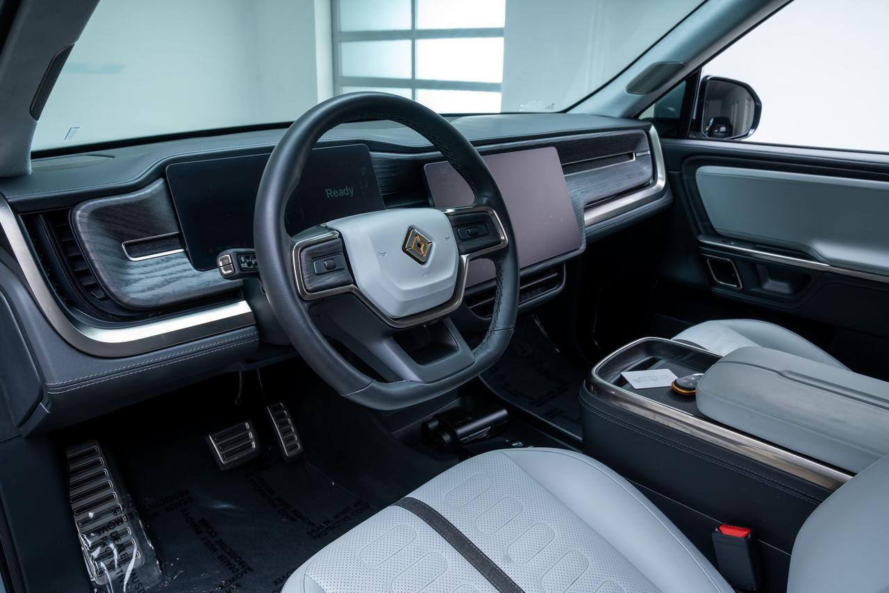2023 Rivian R1S Adventure Quad Motor Large Pack AWD Quad Motor Adaptive Cruise Portland OR