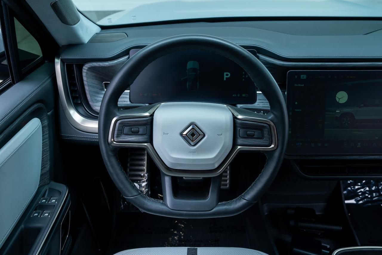 2023 Rivian R1S Adventure Quad Motor Large Pack AWD Quad Motor Adaptive Cruise Portland OR