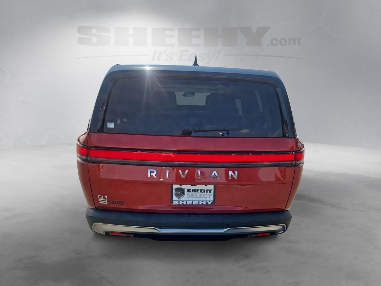 2023 Rivian R1S Adventure Quad Motor Large Pack Fredericksburg VA