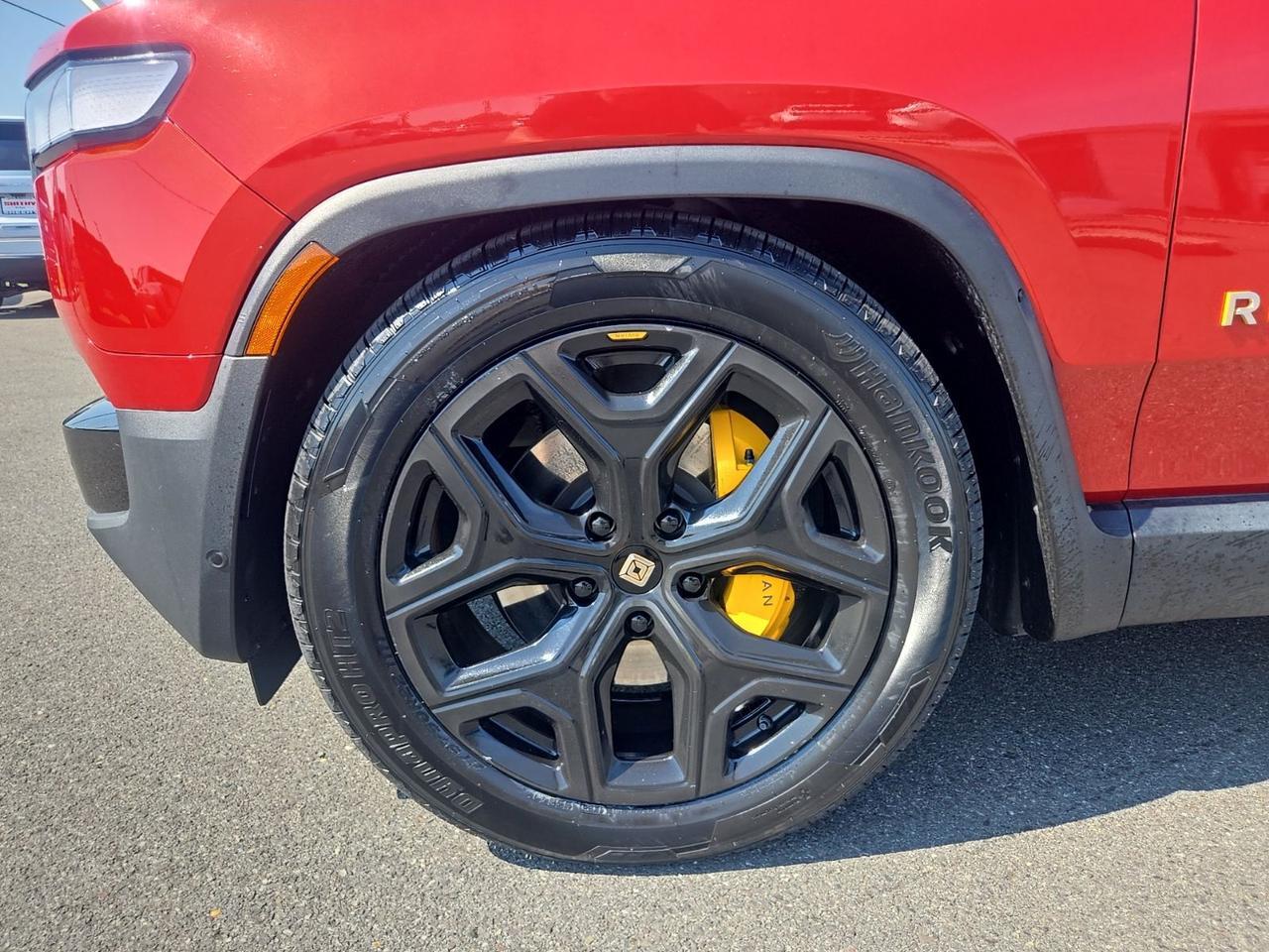 2023 Rivian R1S Adventure Quad Motor Large Pack Fredericksburg VA