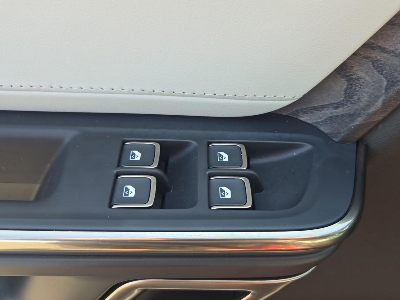 2023 Rivian R1S Adventure Quad Motor Large Pack Fredericksburg VA