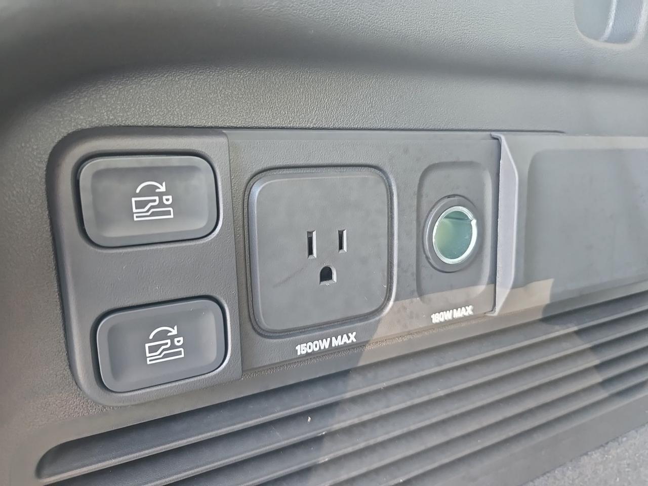 2023 Rivian R1S Adventure Quad Motor Large Pack Fredericksburg VA
