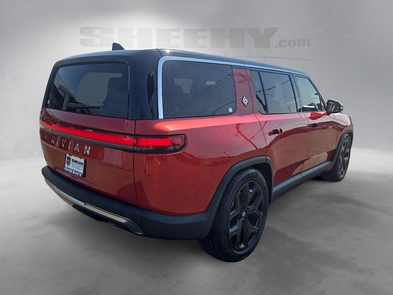 2023 Rivian R1S Adventure Quad Motor Large Pack Fredericksburg VA