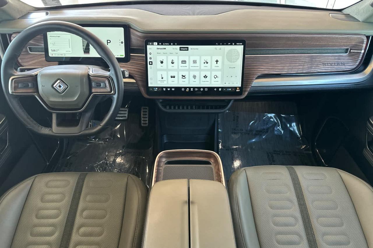 2023 Rivian R1S Adventure