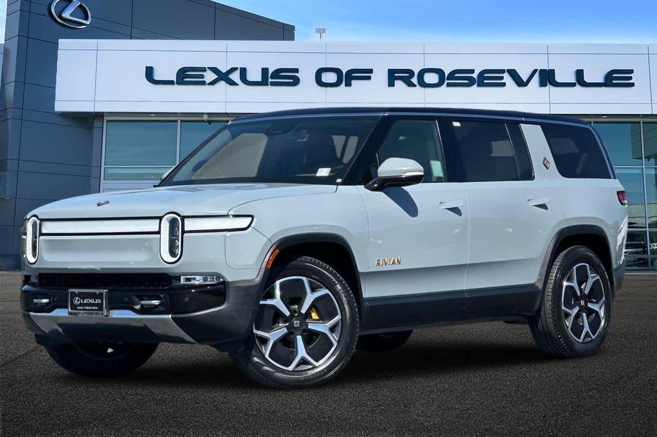 2023 Rivian R1S Adventure