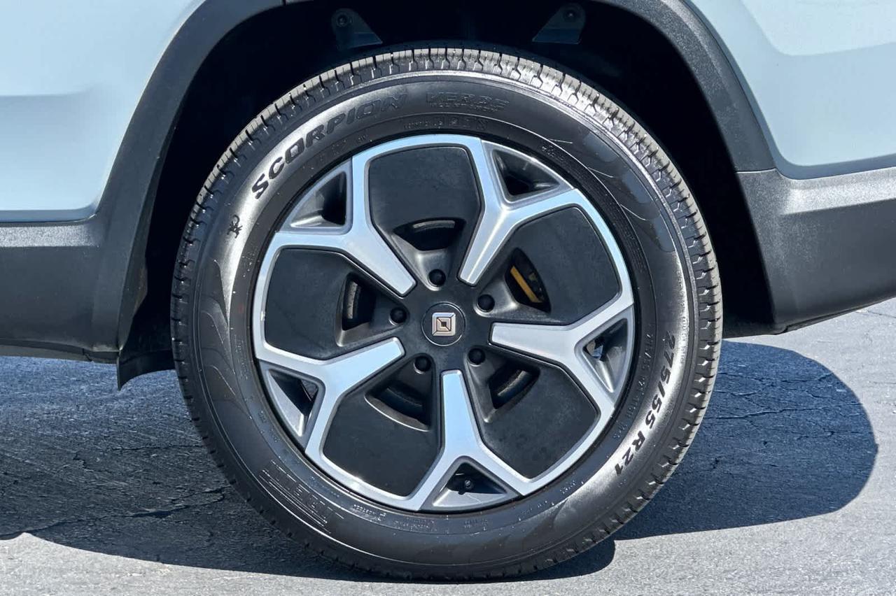 2023 Rivian R1S Adventure Roseville CA