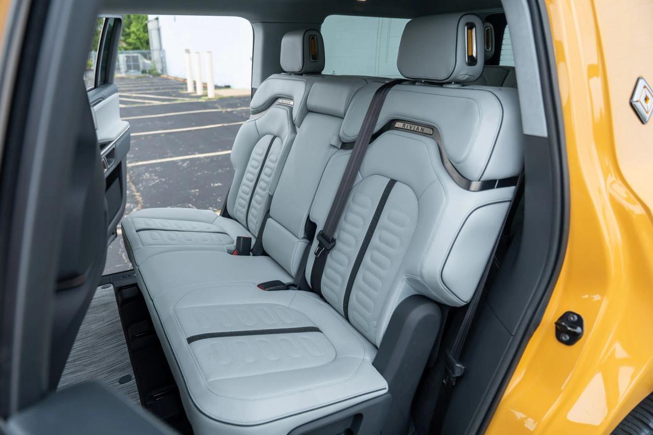 2023 Rivian R1S Adventure Sport Utility 4D St. Louis MO
