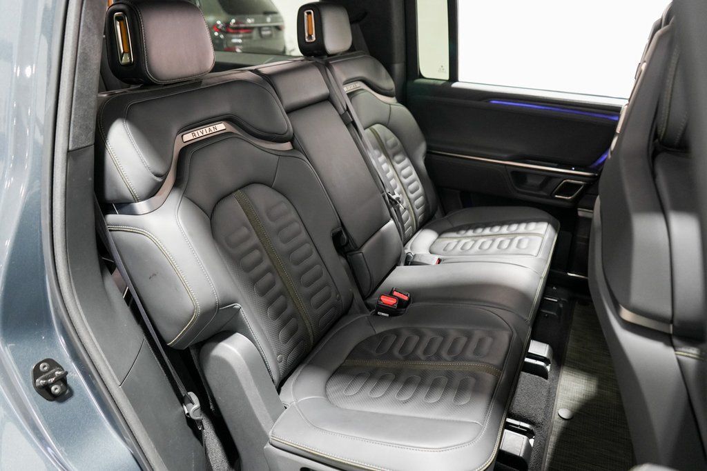 2023 Rivian R1S Adventure Tigard OR