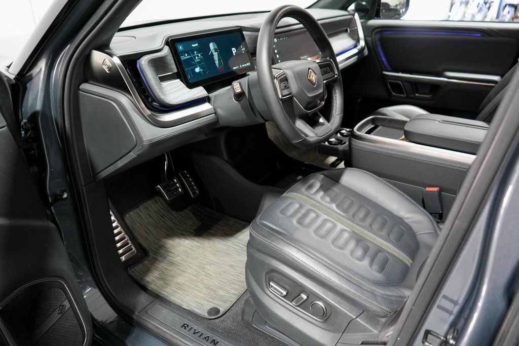 2023 Rivian R1S Adventure Tigard OR