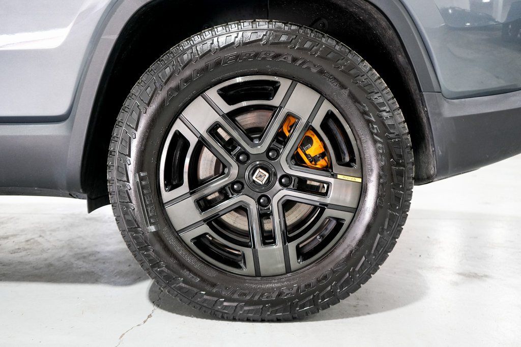 2023 Rivian R1S Adventure Tigard OR