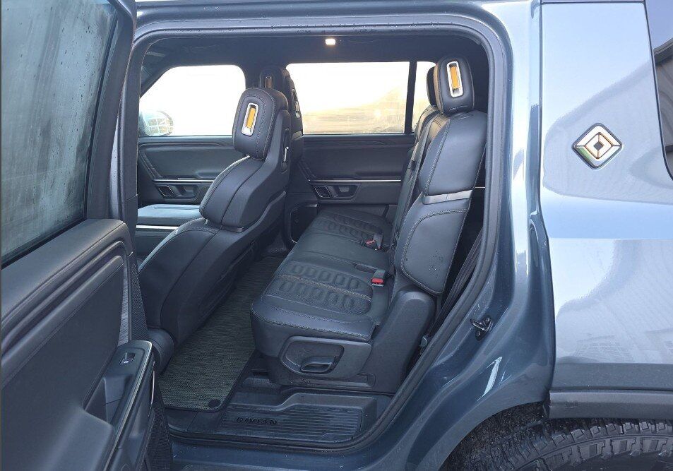 2023 Rivian R1S Adventure Tigard OR