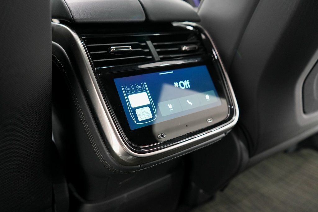 2023 Rivian R1S Adventure Tigard OR