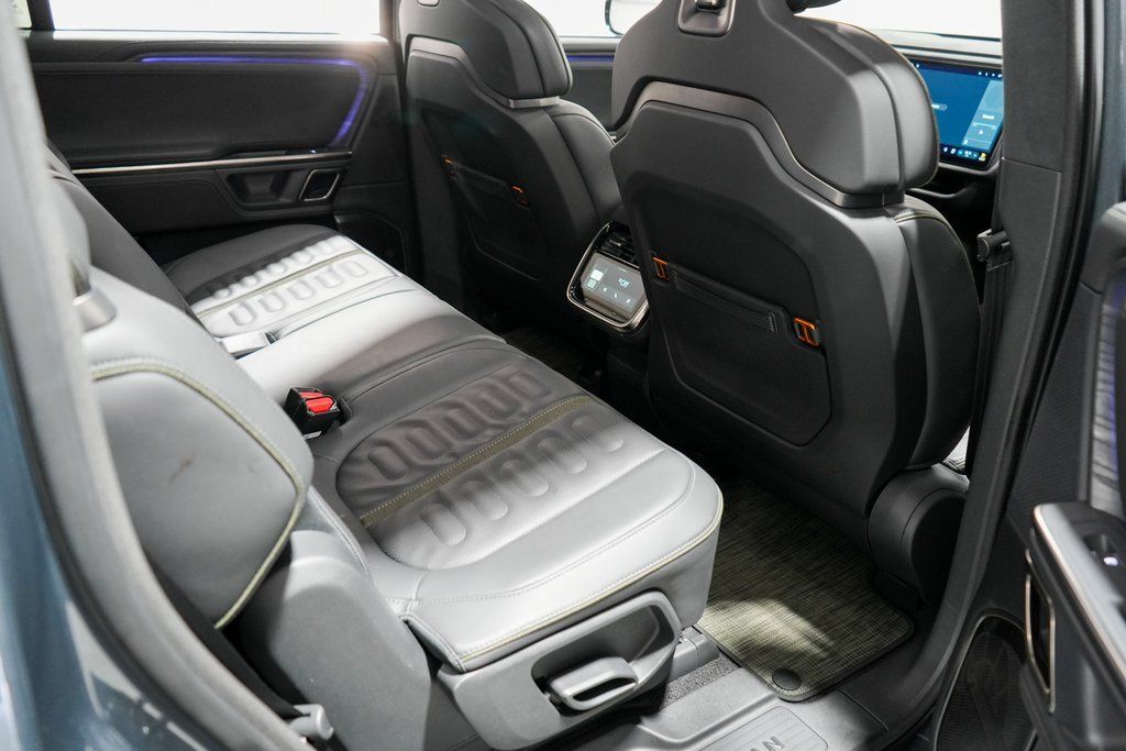 2023 Rivian R1S Adventure Tigard OR