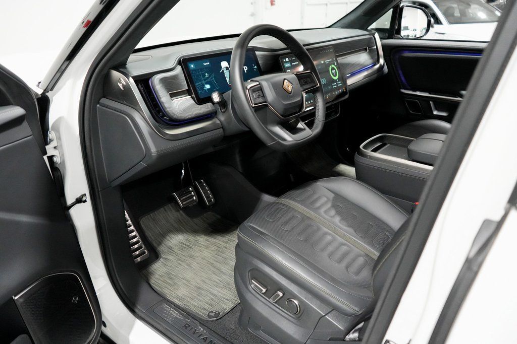 2023 Rivian R1S Adventure Tigard OR