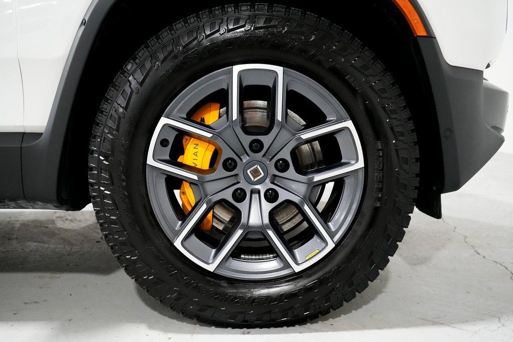 2023 Rivian R1S Adventure Tigard OR