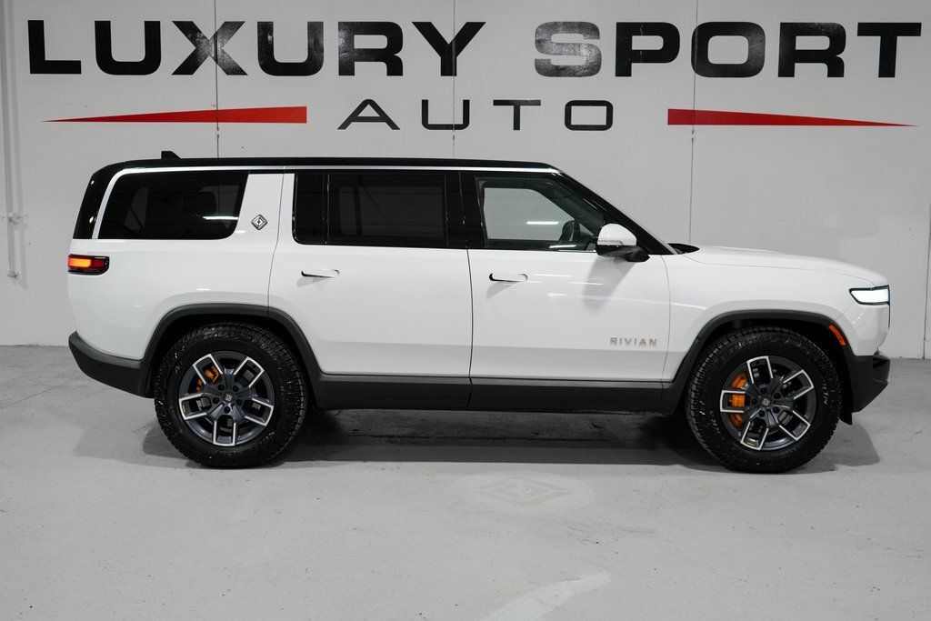 2023 Rivian R1S Adventure Tigard OR