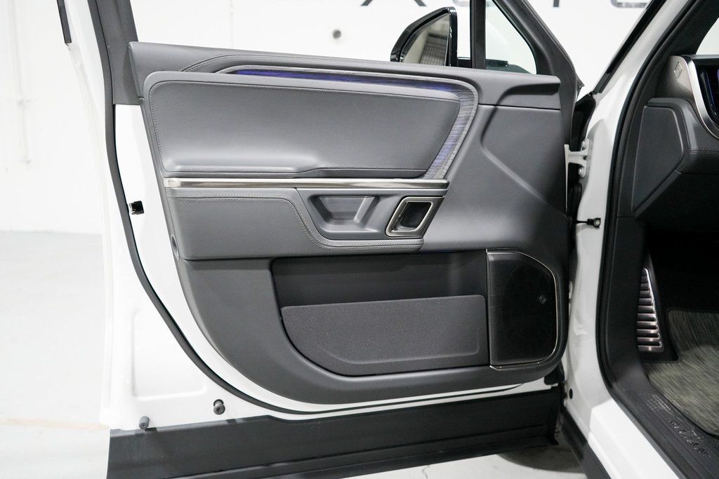 2023 Rivian R1S Adventure Tigard OR