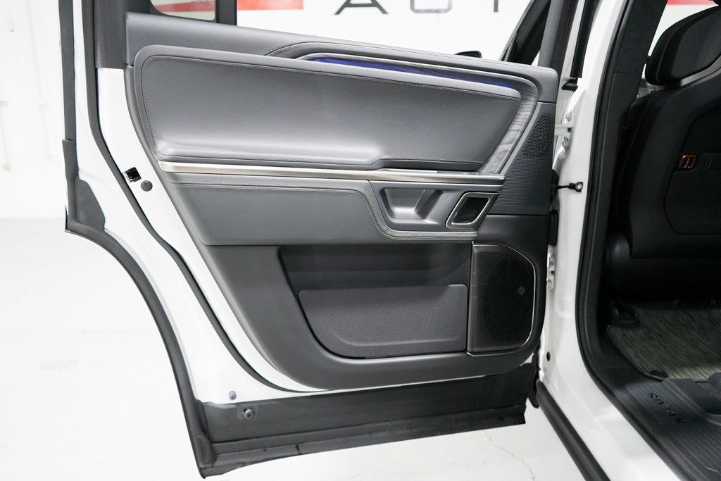 2023 Rivian R1S Adventure Tigard OR