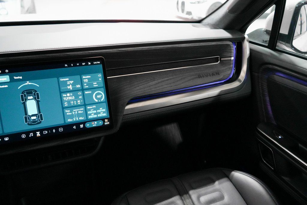 2023 Rivian R1S Adventure Tigard OR