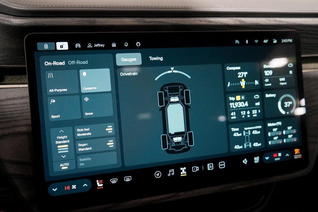 2023 Rivian R1S Adventure Tigard OR