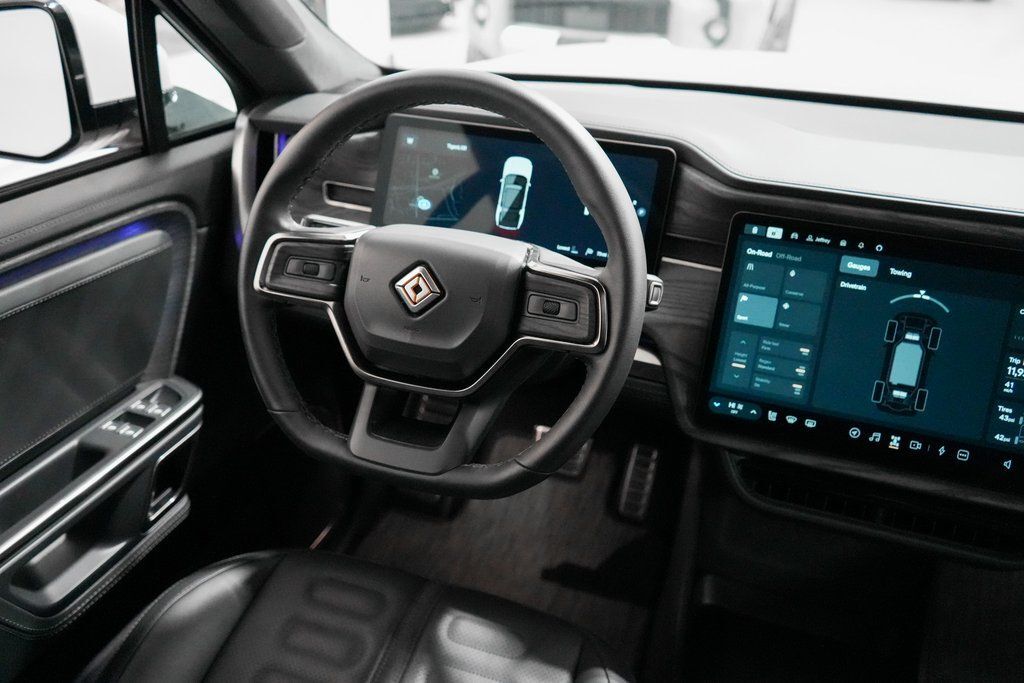 2023 Rivian R1S Adventure Tigard OR