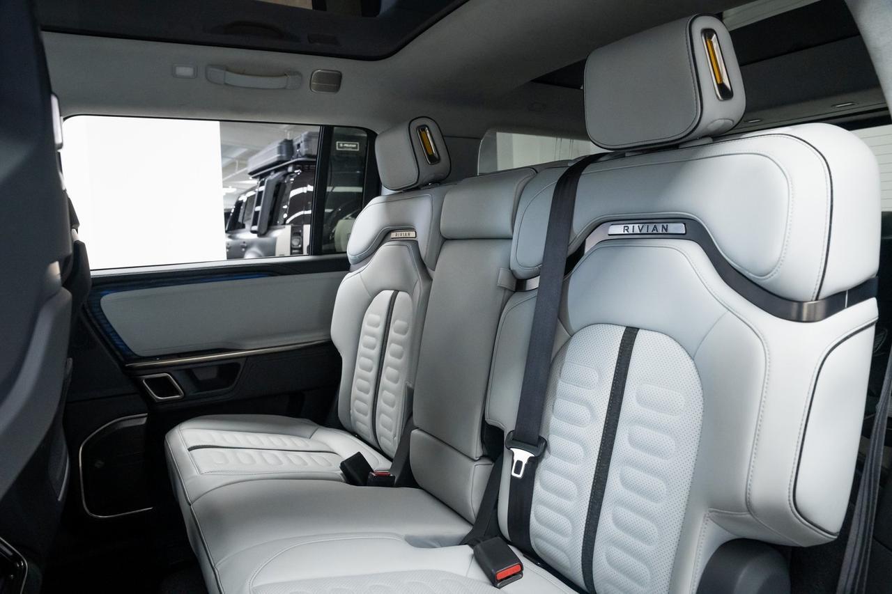 2023 Rivian R1S Launch Edition Vented Seats 3rd Row Seats Portland OR