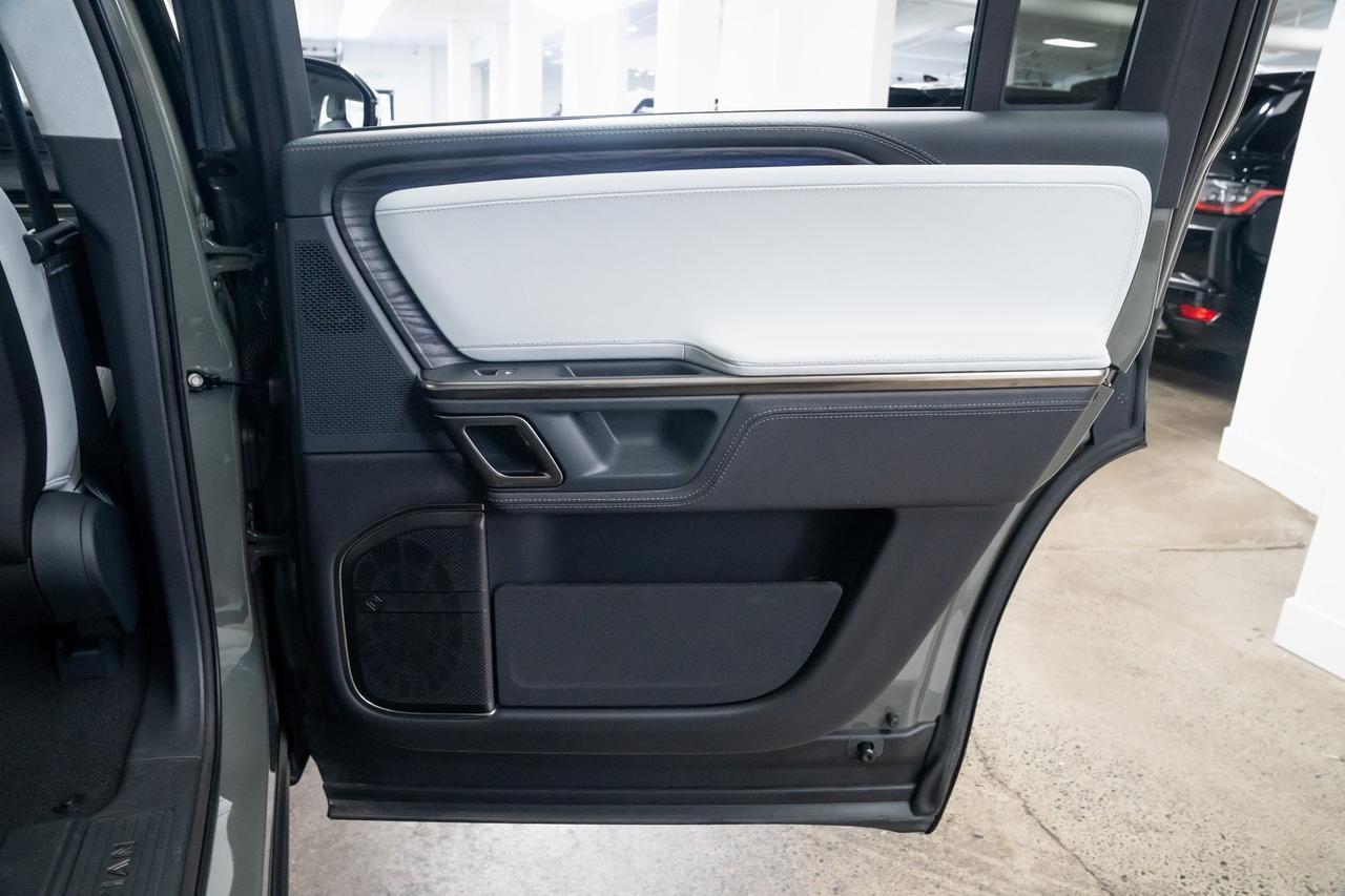 2023 Rivian R1S Launch Edition Vented Seats 3rd Row Seats Portland OR