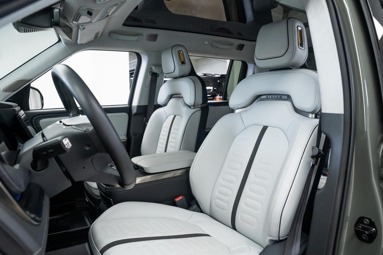 2023 Rivian R1S Launch Edition Vented Seats 3rd Row Seats Portland OR