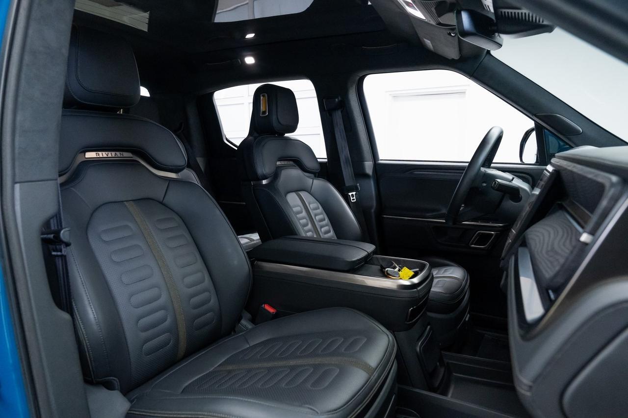 2023 Rivian R1T Adventure 1 Owner Vented Seats Surround View Camera Portland OR