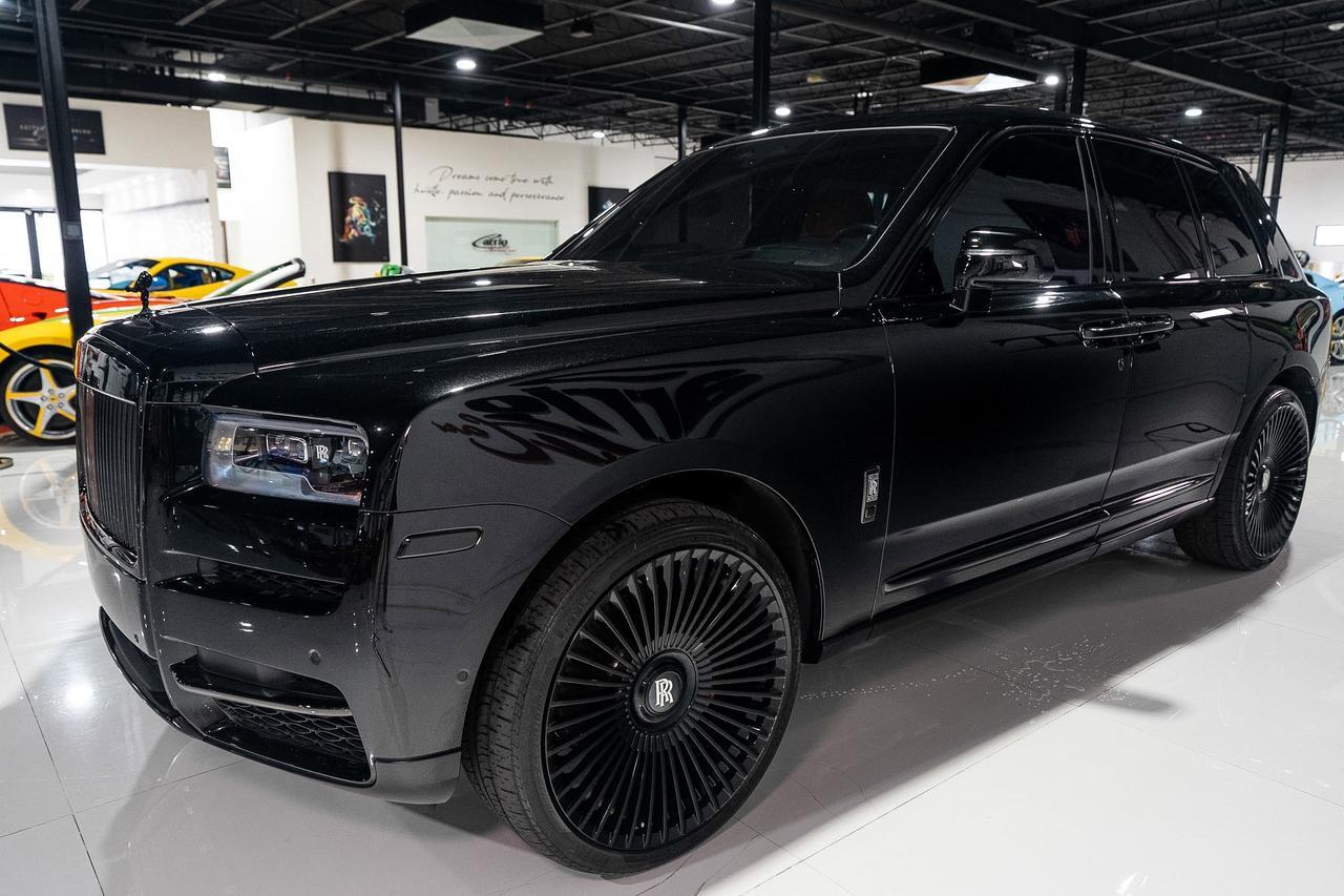 2023 Rolls-Royce Cullinan Black Badge