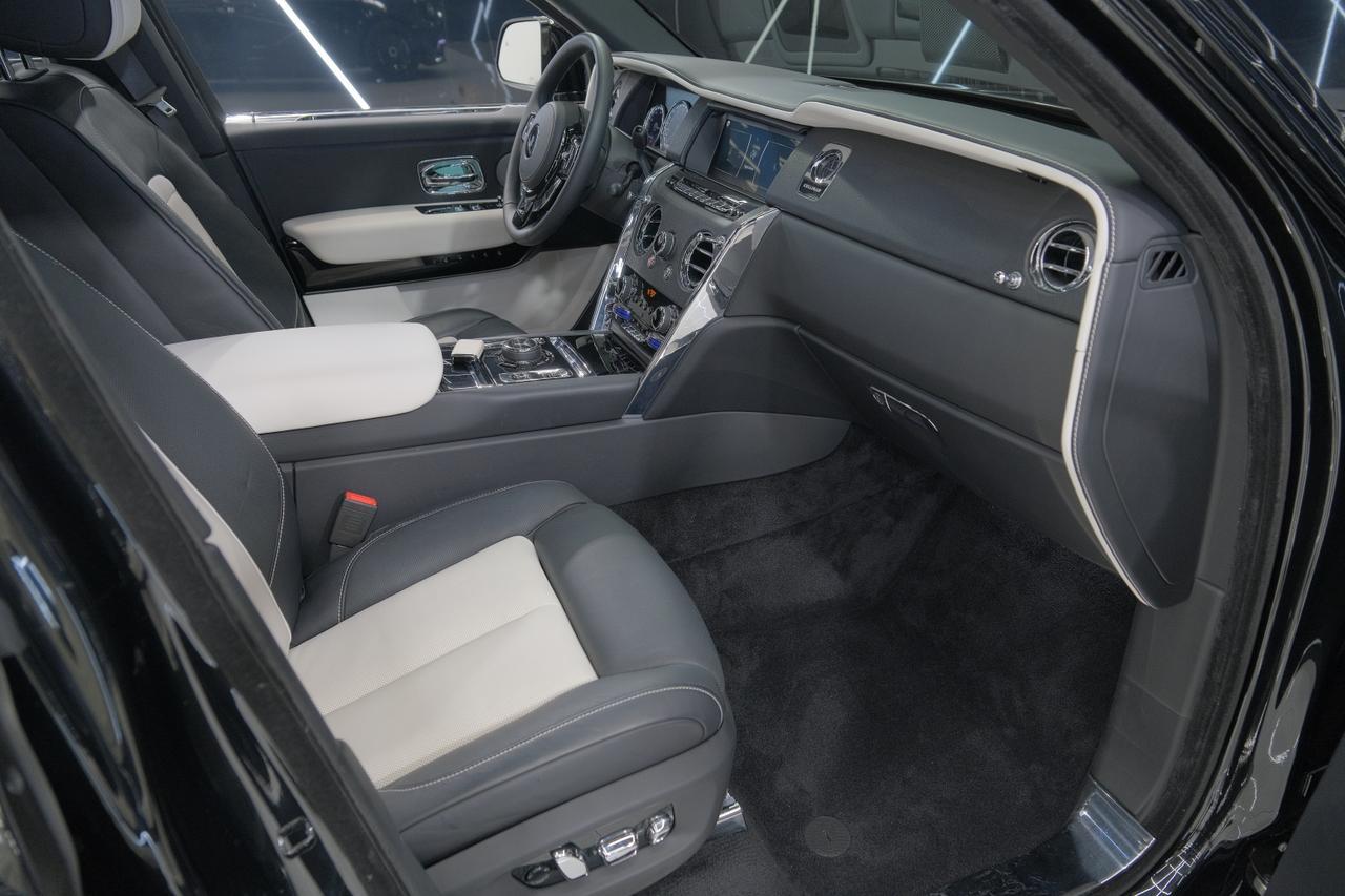 2023 Rolls-Royce Cullinan Mansory Miami FL