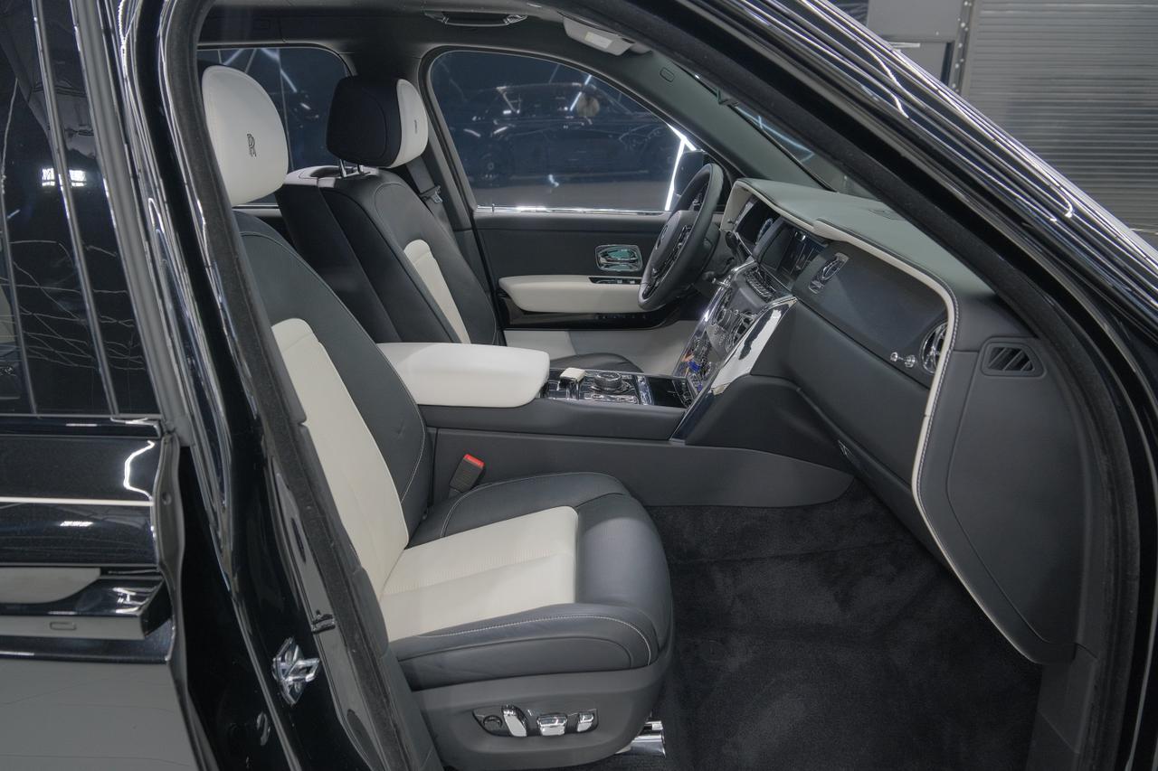 2023 Rolls-Royce Cullinan Mansory Miami FL