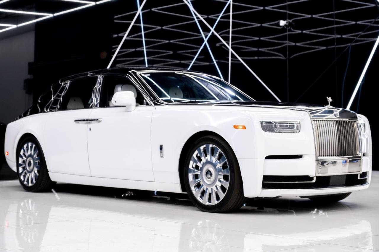 2023 Rolls-Royce Phantom Base
