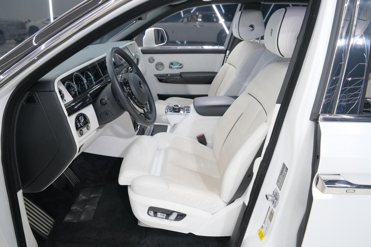 2023 Rolls-Royce Phantom Base Miami FL