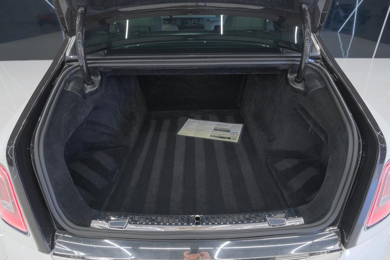 2023 Rolls-Royce Phantom Base Miami FL