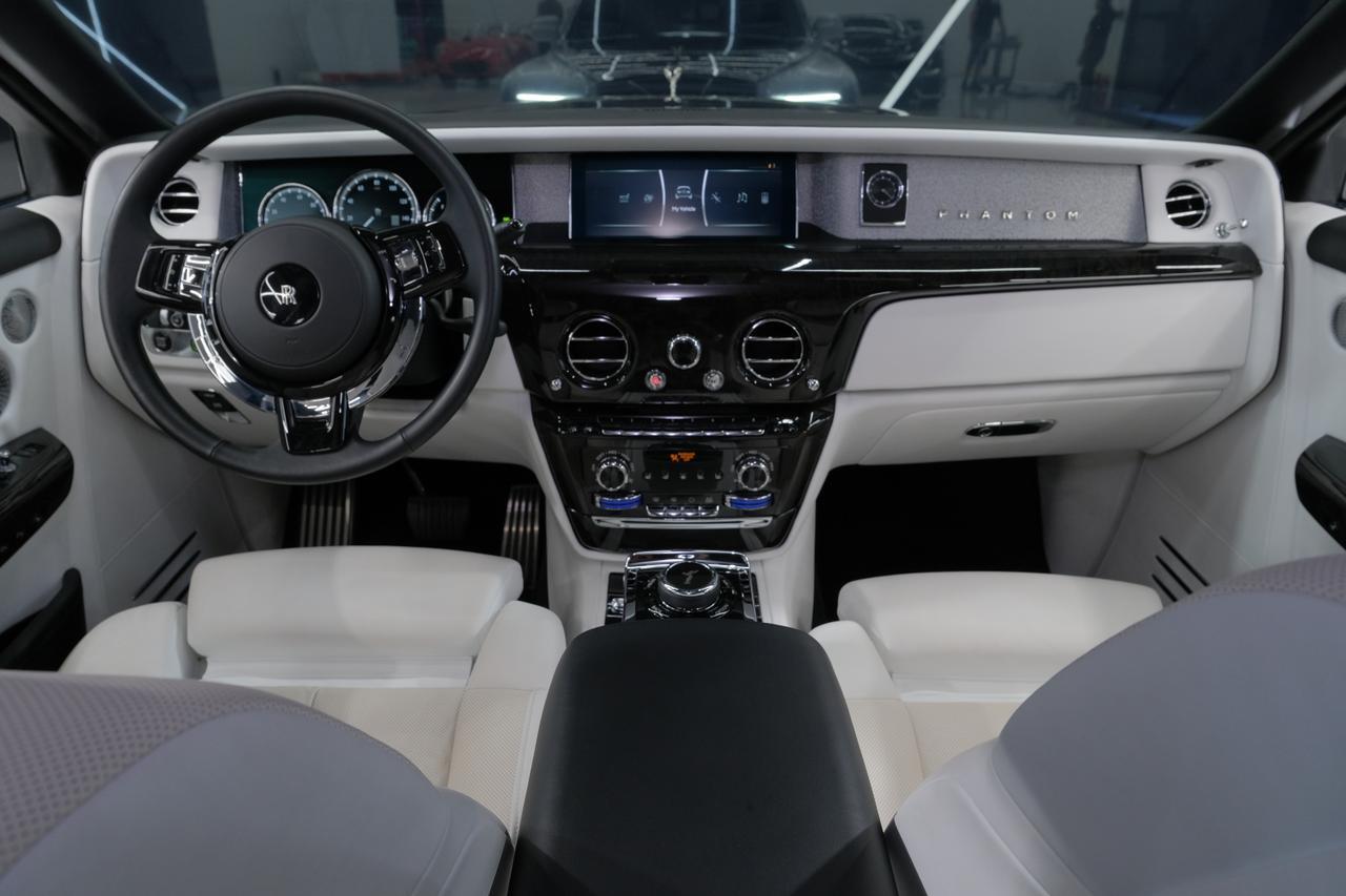 2023 Rolls-Royce Phantom Base Miami FL