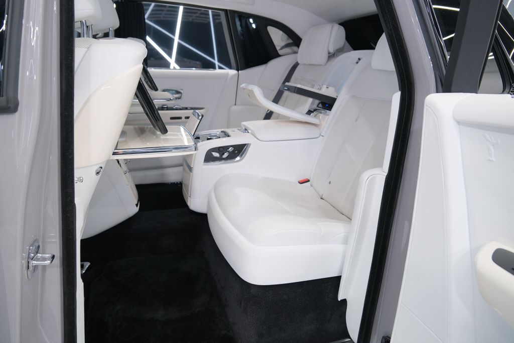 2023 Rolls-Royce Phantom Base Miami FL