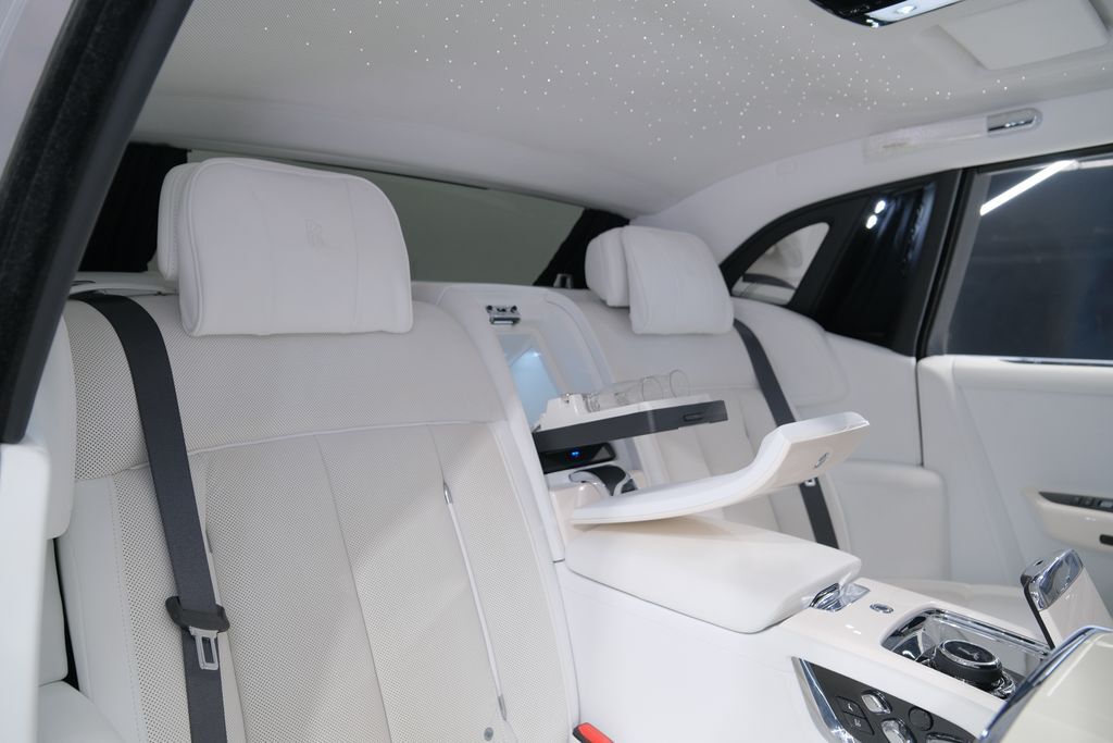 2023 Rolls-Royce Phantom Base Miami FL