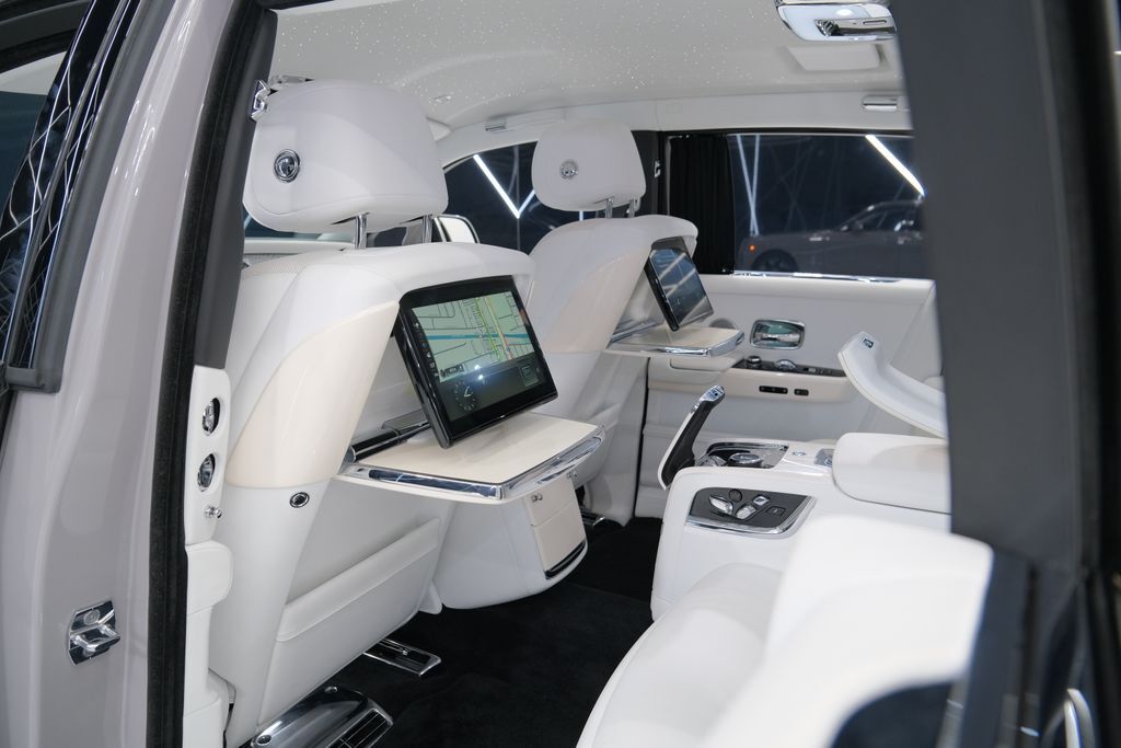 2023 Rolls-Royce Phantom Base Miami FL