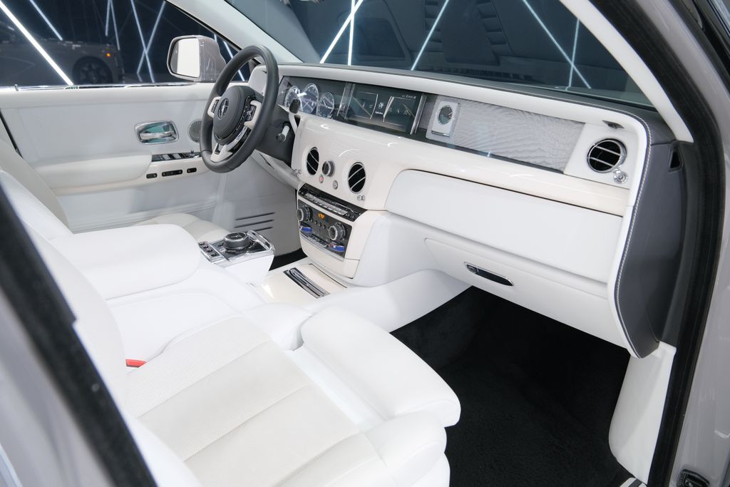 2023 Rolls-Royce Phantom Base Miami FL